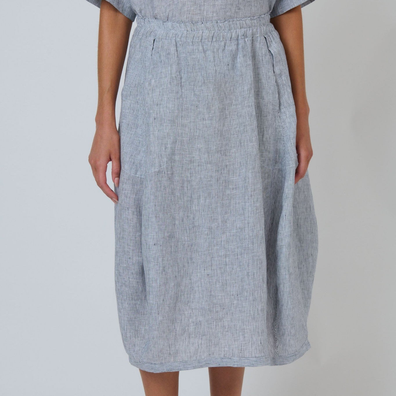 Naturals by O&J - Midi Linen Skirt - Sliver