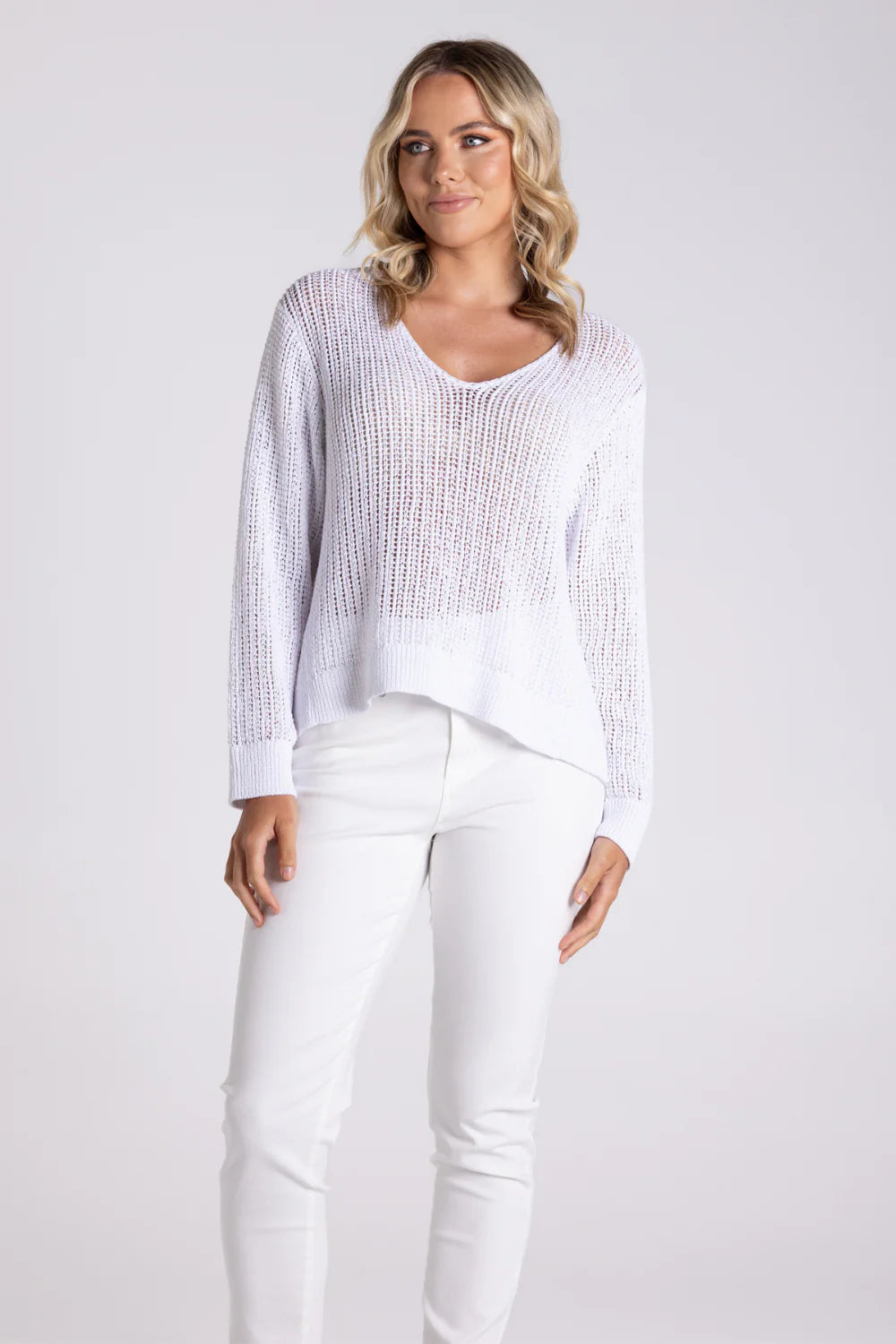 Two T's - Tape Yarn V Neck Sweater-White