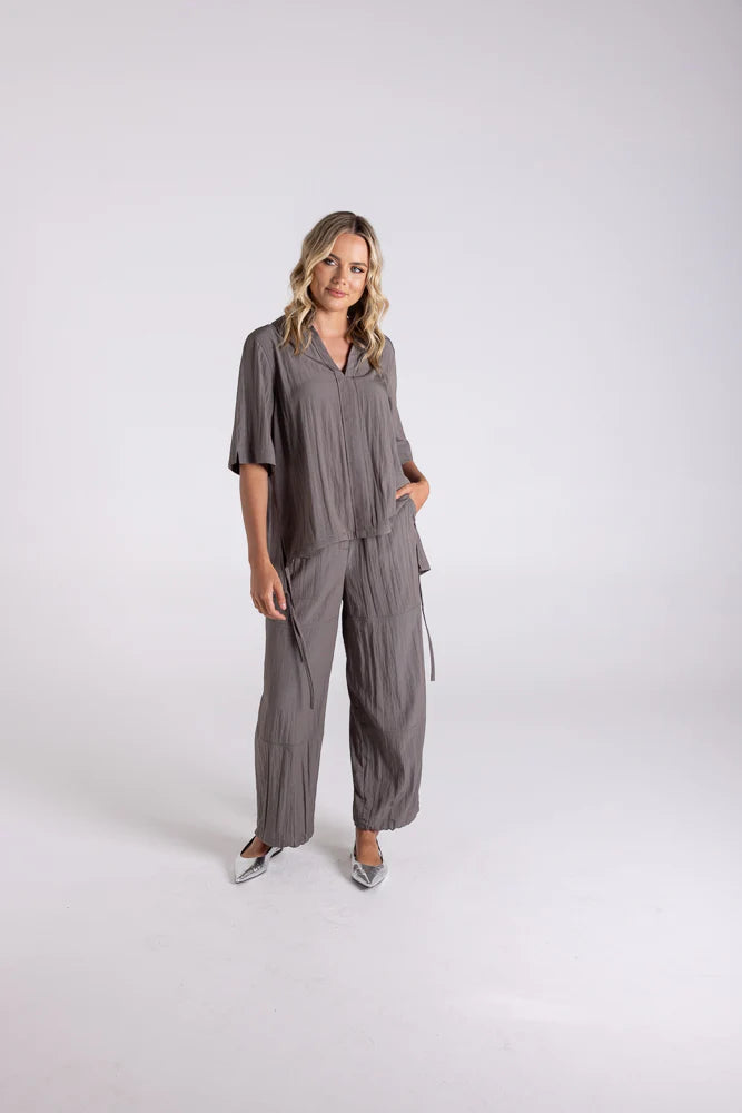 Two T's - Crinkle Cargo Pant-Donkey