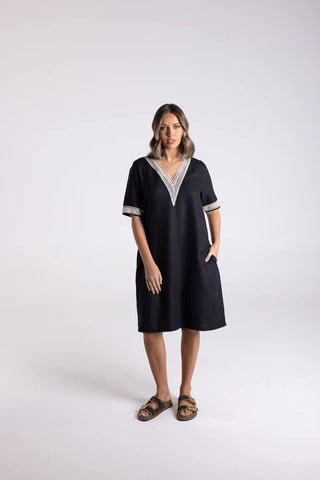 Two T's - V Neck Dress with Lace Detail-Black/ Natural