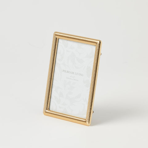 Pilbeam Living - Aerin Photo Frame 4x6"-Gold