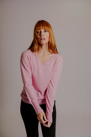 Bridge & Lord - Izzy Essential V Neck-Tea Rose
