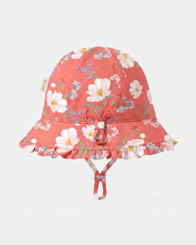 Toshi - Bell Hat Arcadia - Camille Paradise