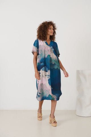 Florencia Phils - Single Pleat Dress with Scoop Hem - Abstract Blue
