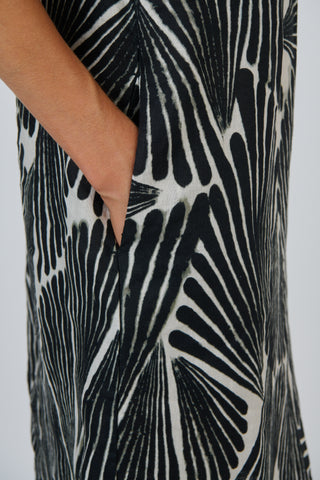 Naturals by O&J - Short Sleeve Round Neck  - Folies