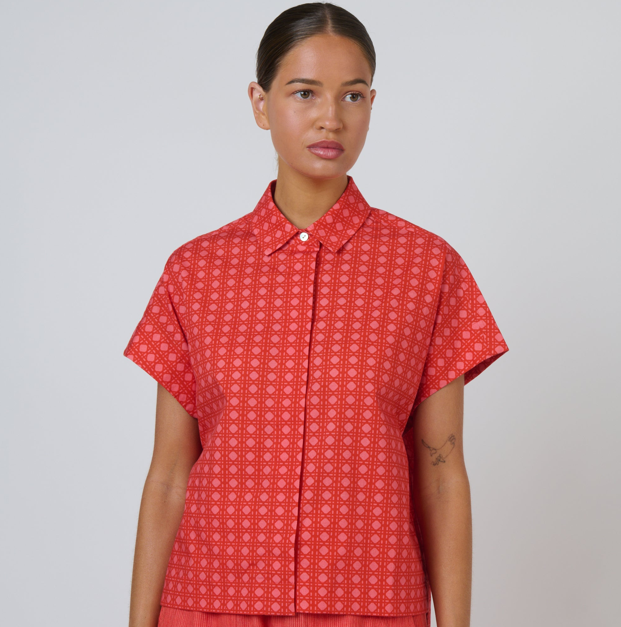 Naturals by O&J - Collared Boxy Top - Cannage