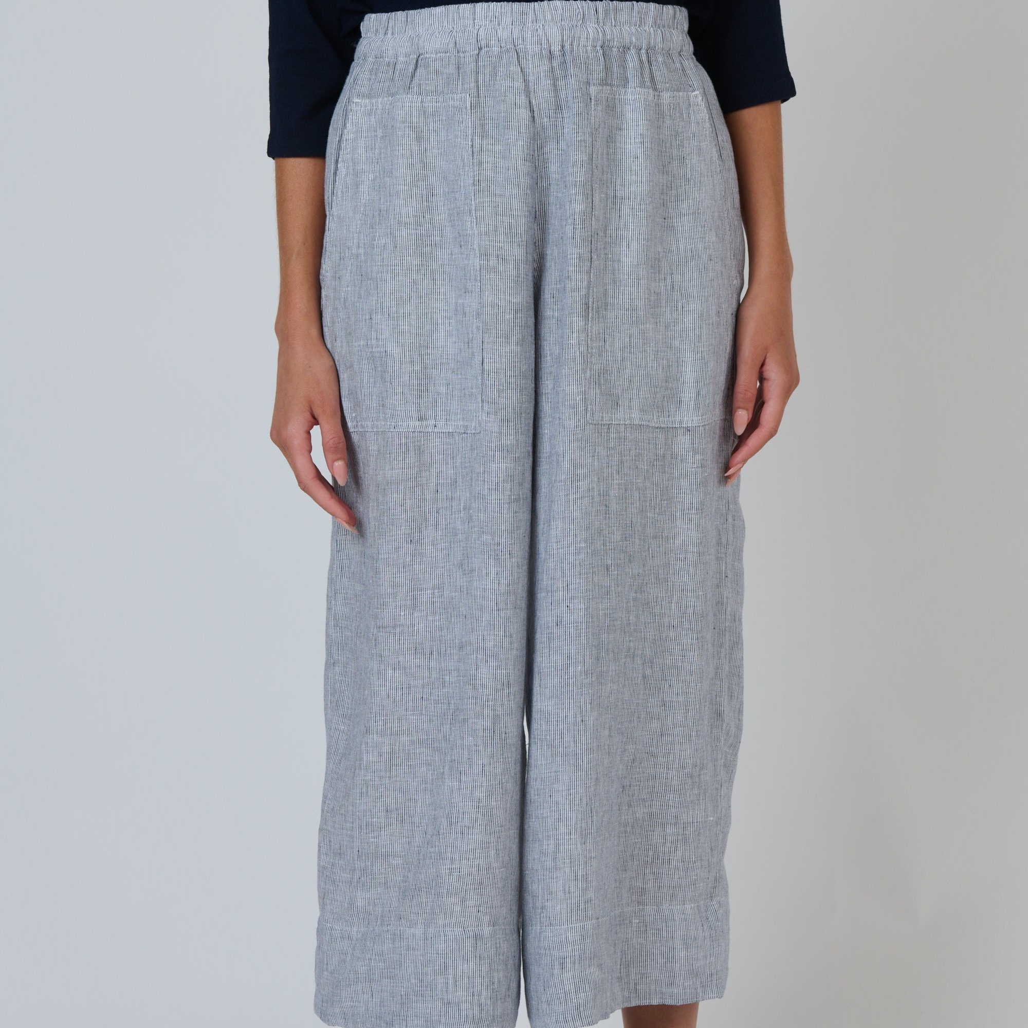 Naturals by O&J - Cropped Linen Pant- Sliver