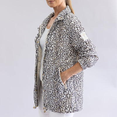 Two T's - Spray Jacket - Leopard Print