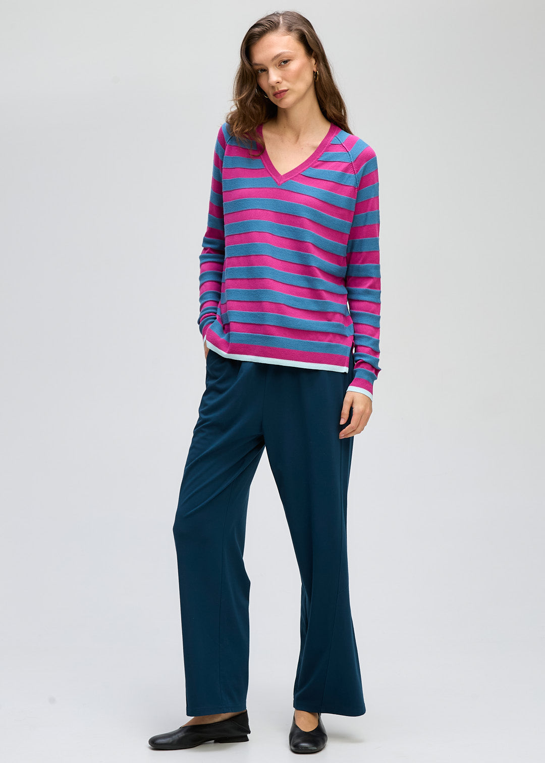 LD+Co - Stripe V Jumper-Plum