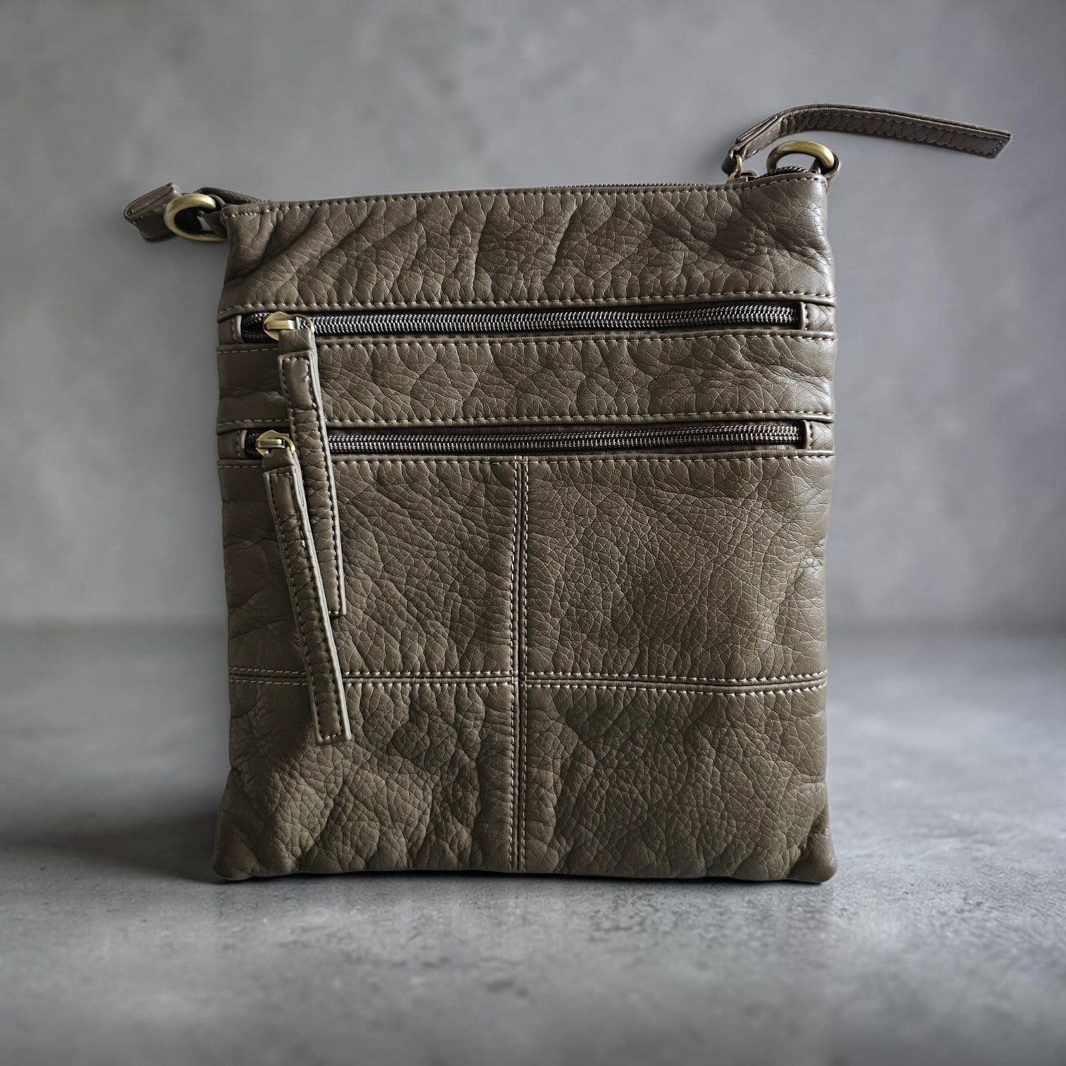 Melange - Harper - Vegan Multi Zip Crossbody Bag - Grey
