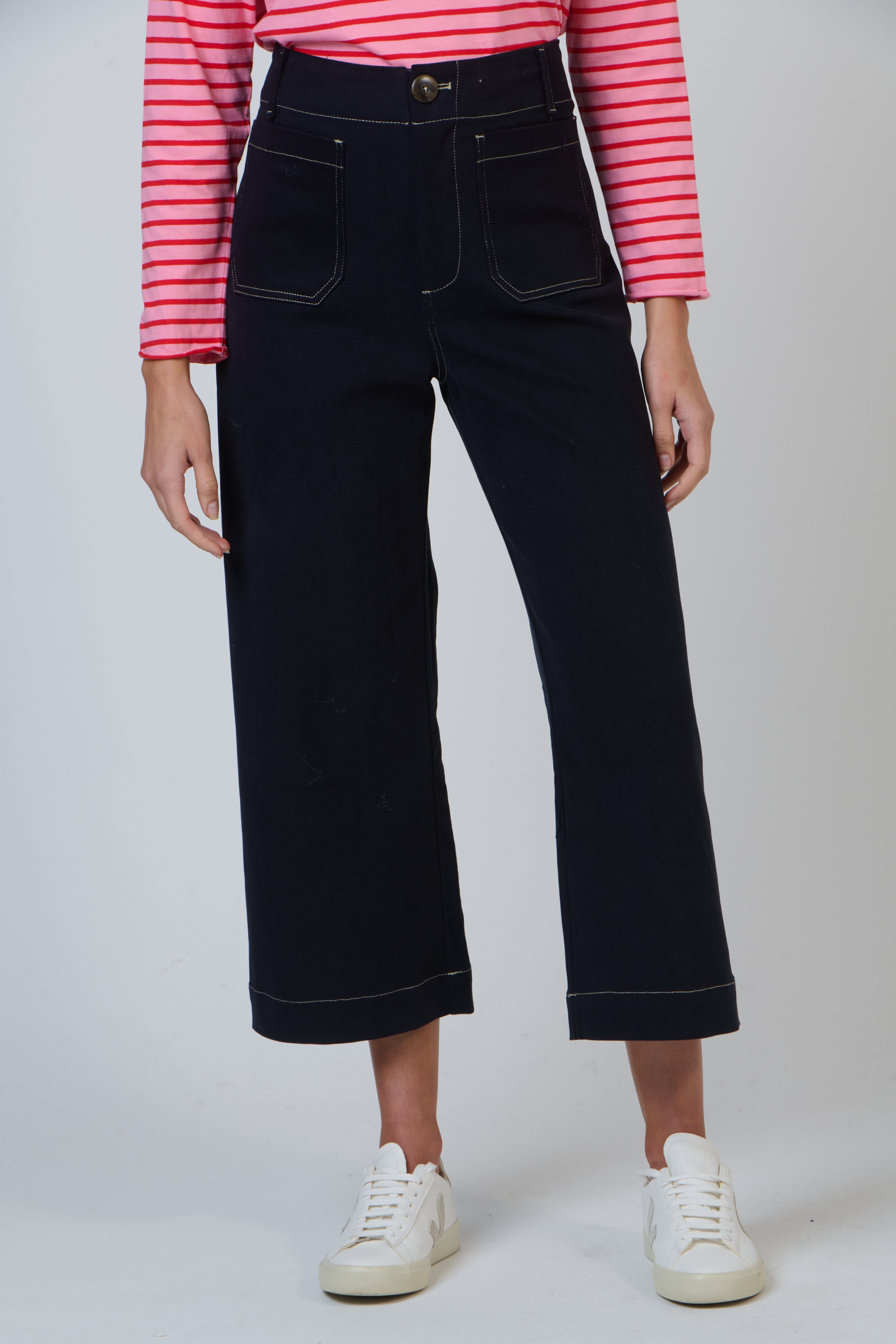 Namastai - Cropped Pants - Ink