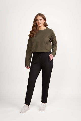 Vassalli - Relaxed Leg Ankle Grazer Pant - Black