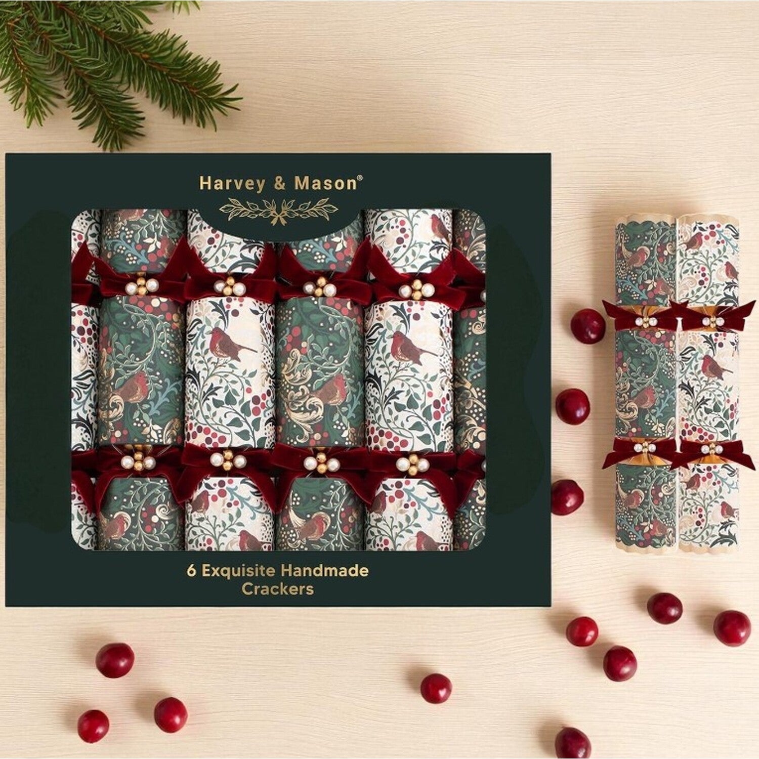 Festive Luxe - Exquisite Robin Christmas Crackers