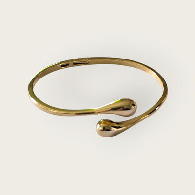 MCLuxe - Lumière Sculptural  Small Teardrop Hinged Bangle