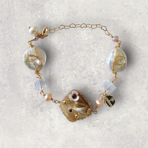 MCLuxe-Celeste Bloom- White mother-of-pearl and baroque pearls - SLX000772