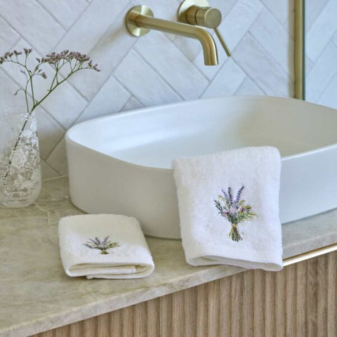 Pilbeam Living - Floral Garden Hand Towel Set of 2 (1 Plain)