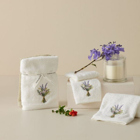 Pilbeam Living - Floral Garden Hand Towel Set of 2 (1 Plain)