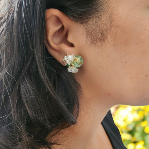 MCLuxe-Celeste Bloom Emerald Bloom Crystal Pearl Stud Earring -R0103564