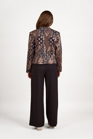 Vassalli - Collarless Short Jacket with Concealed Zip - Rapsody