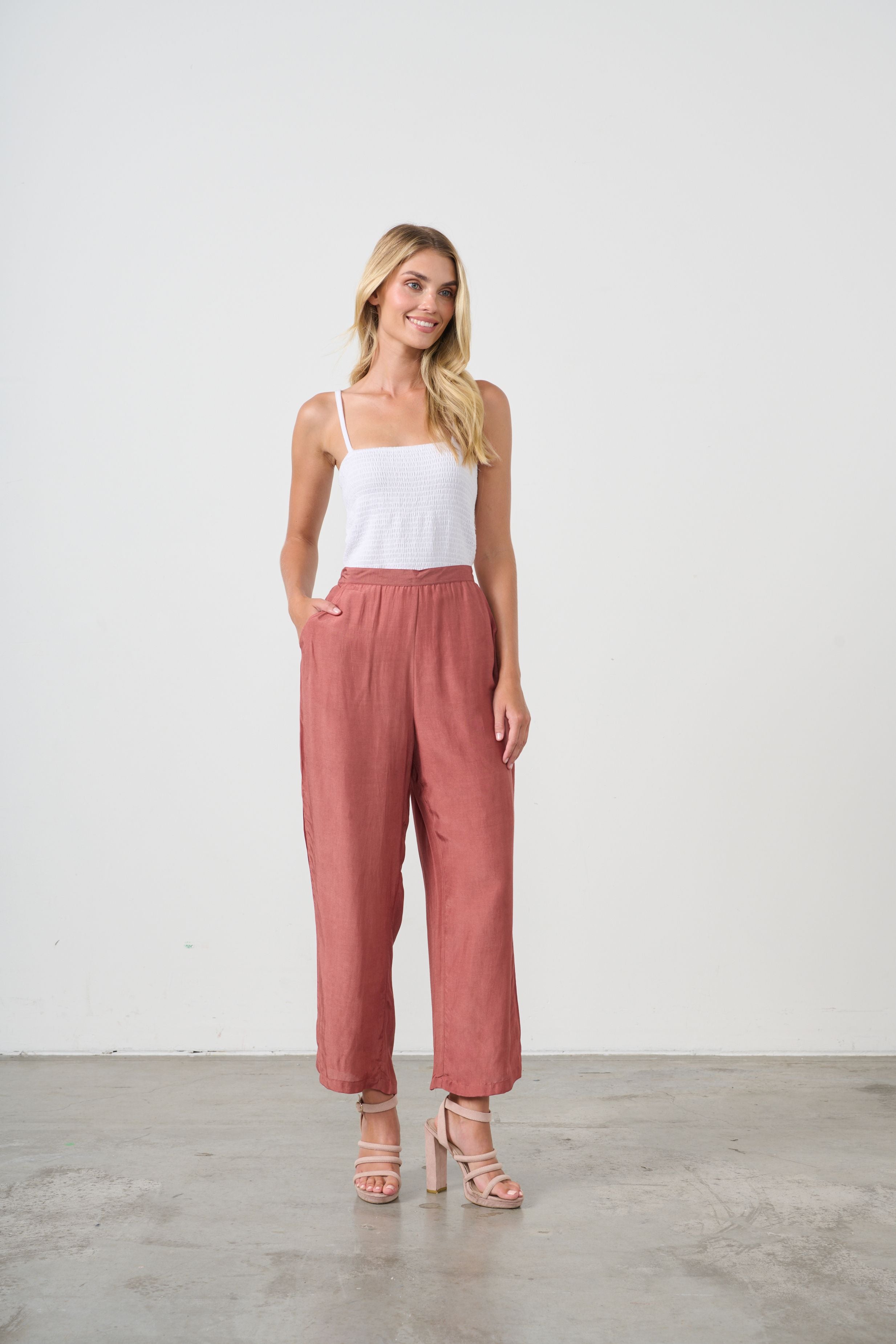 Holmes & Fallon - Essentials Wide Leg Pant-Tan