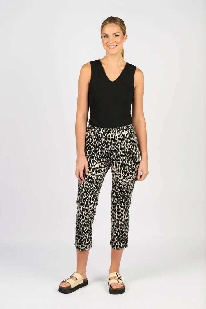 Vassalli - Sierra Printed Slim Leg 7/8 Pull On Pant-Beau