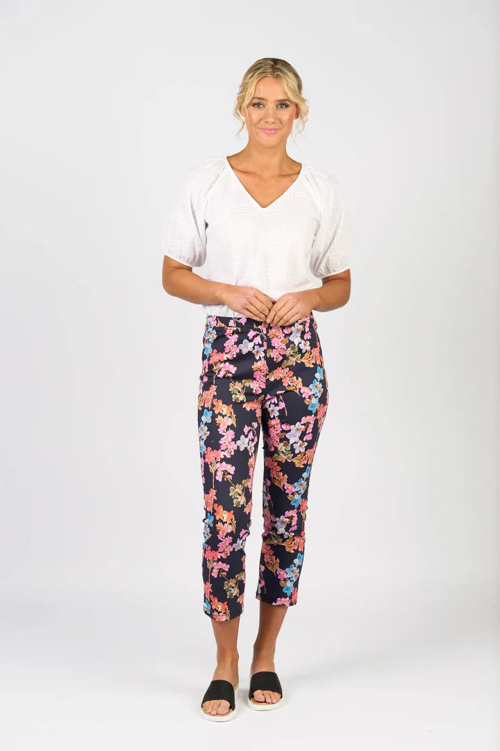 Vassalli - Sierra Printed Slim Leg 7/8 Pull On Pant-Willa