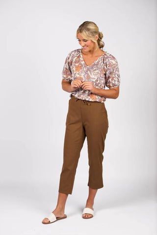 Vassalli - 7/8 Slim Leg Elastic Waist Pants-Pecan