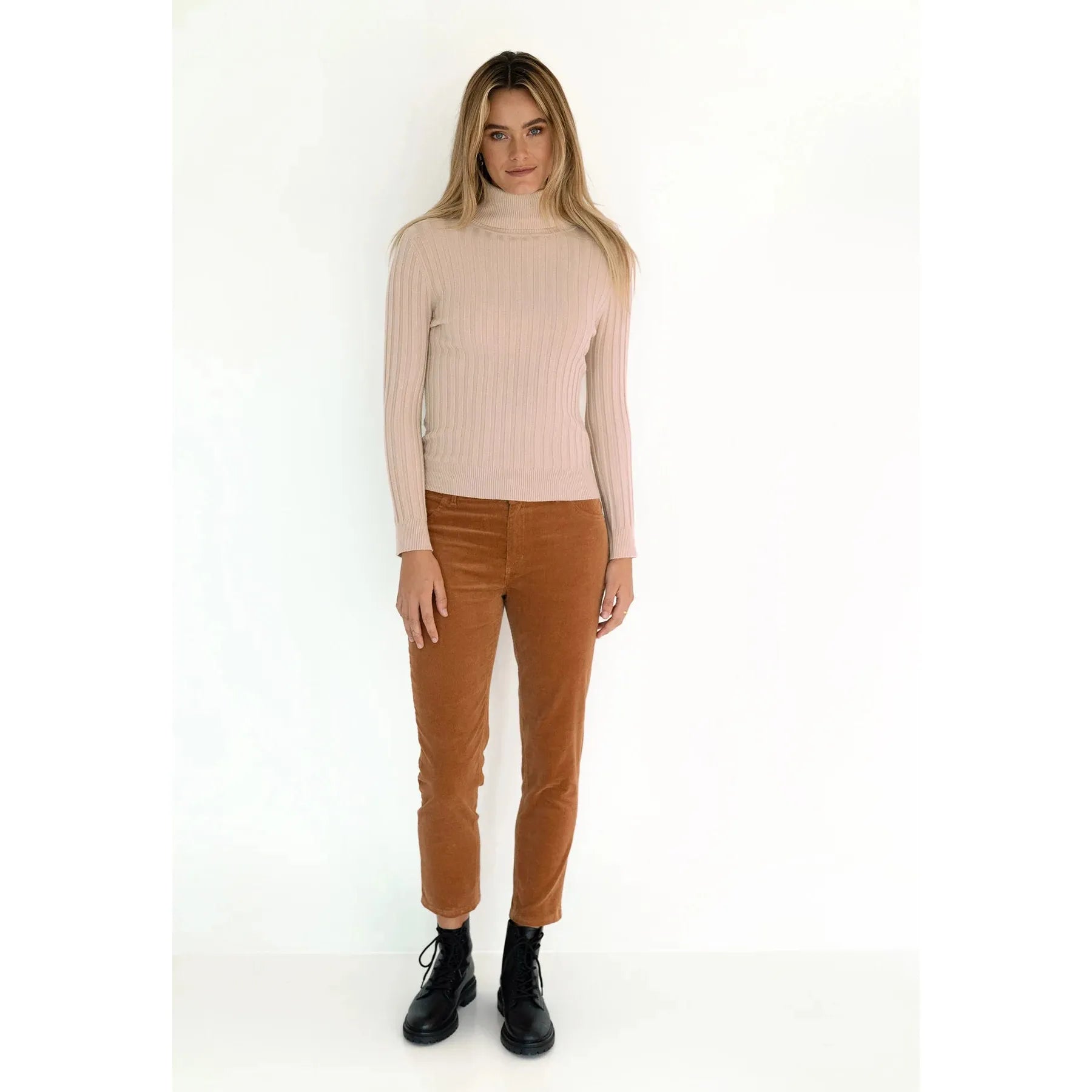 Humidity - Queen Cord Pant Caramel