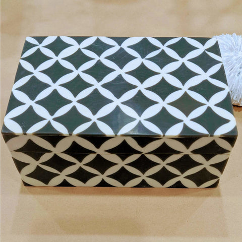 Grey/Ivory Resin trinket box